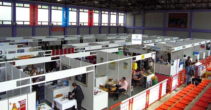 tezge штандови